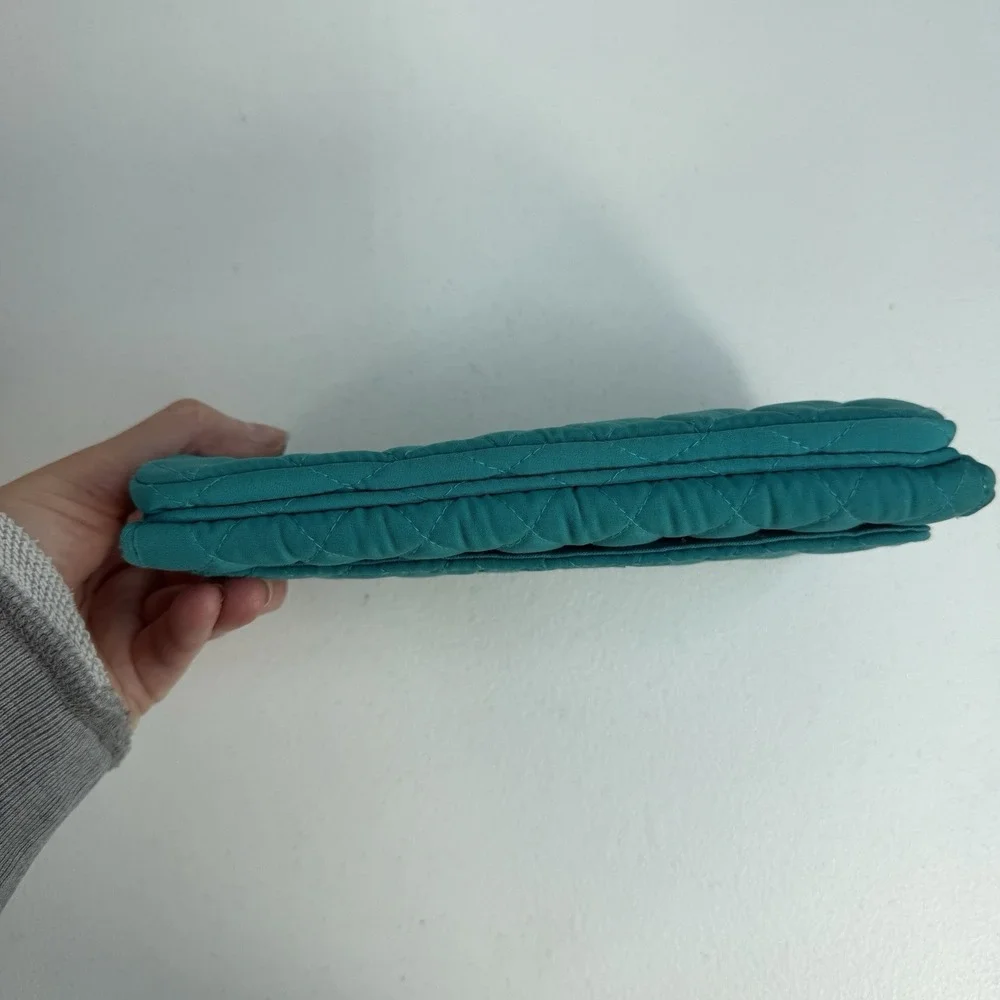 Vera Bradley Wallet Wristlet Quilted Turquoise Microfiber‎ Smartphone ID Holder